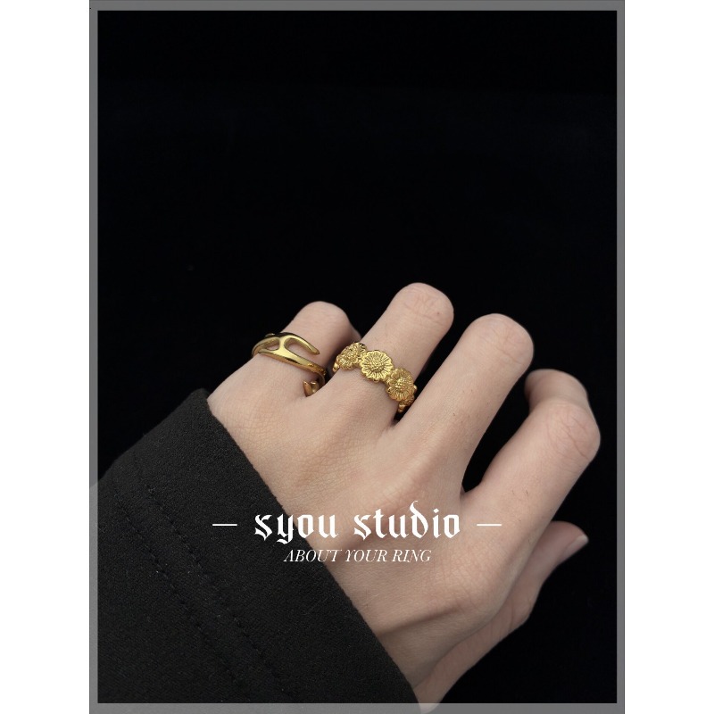 Retro Sunflower Couple Ring, P - огляд і ціна Titanium Steel Ring
